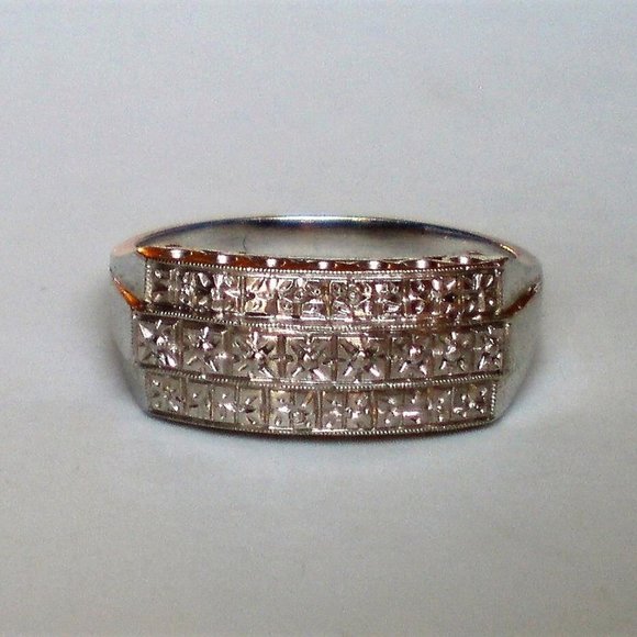 Gorgeous Antique Deco HEAVY Solid Platinum Illusion Setting Top Band Ring